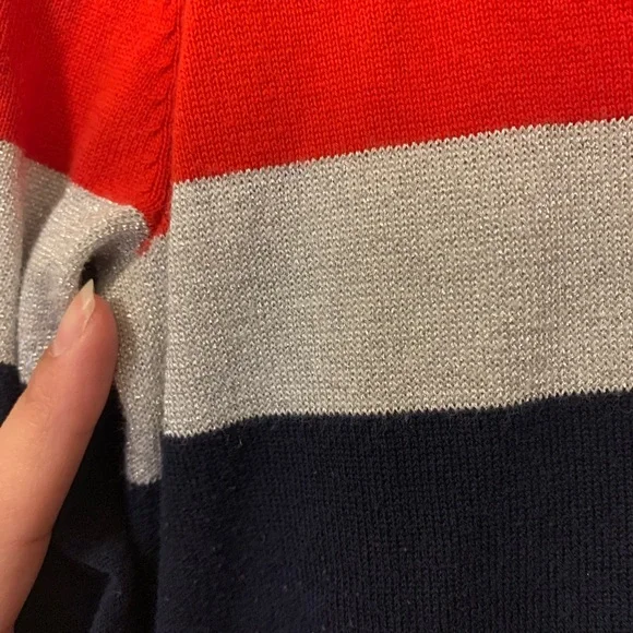Tommy Hilfiger XL Women’s V-Neck Sweater in Red, White, and Navy - Picture 4 of 5